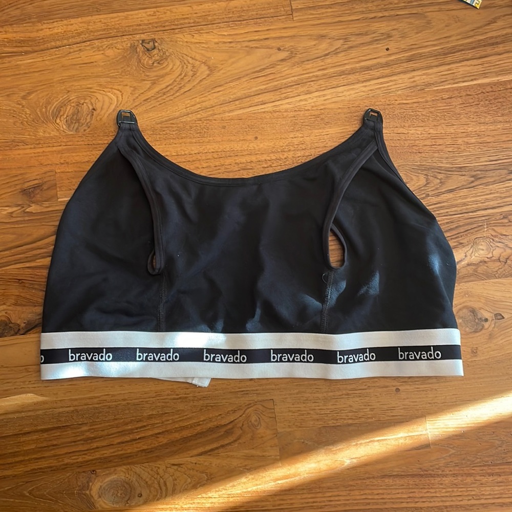 Bravado clip and pump size M - nursing bra accessory